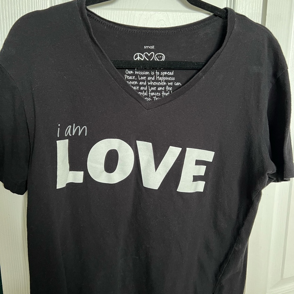 Peace Love World - I am love shirt